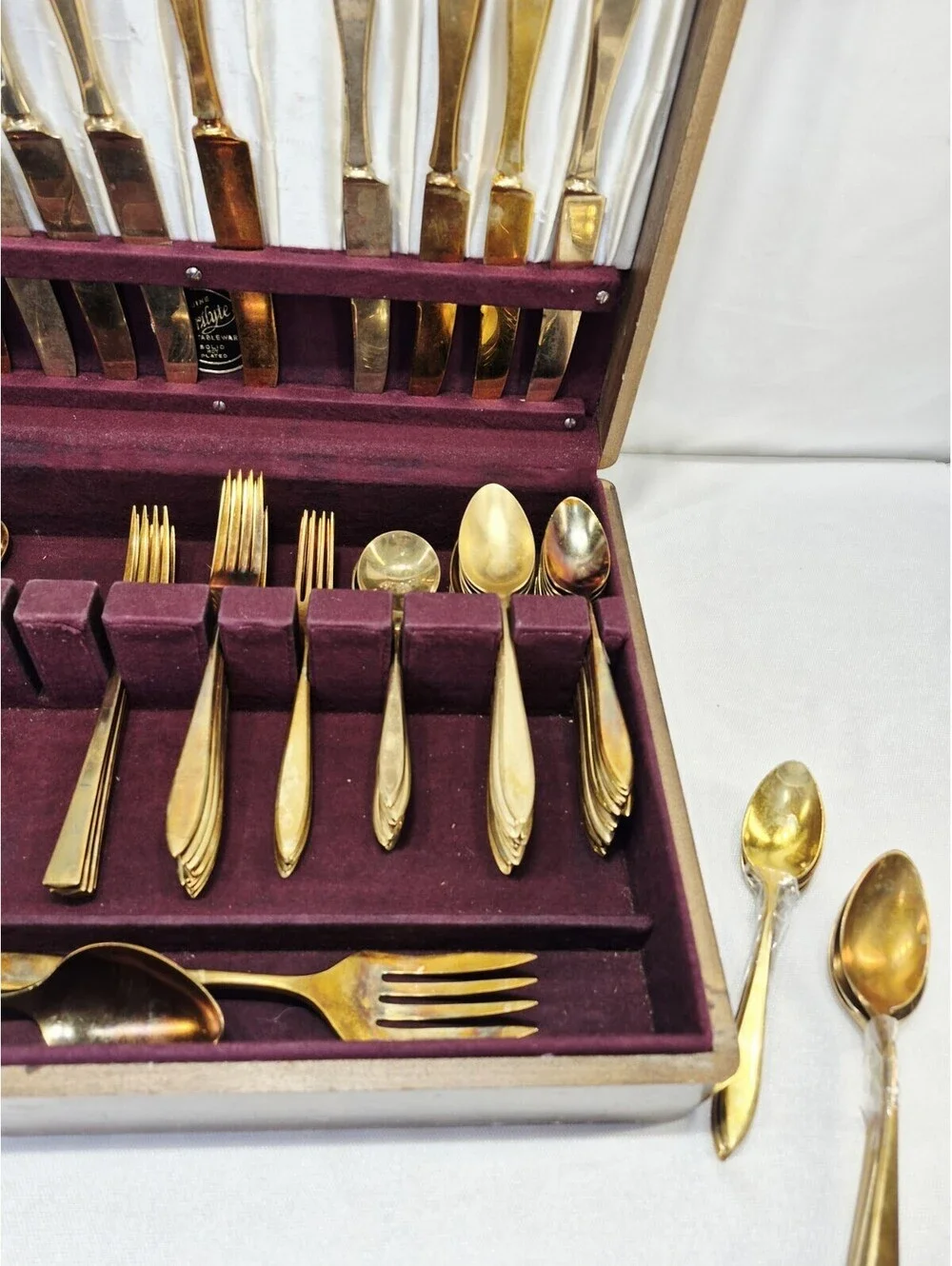 Vintage Genuine Dirilyte Table/Silverware Gold Tone Wood Storage Box Solid